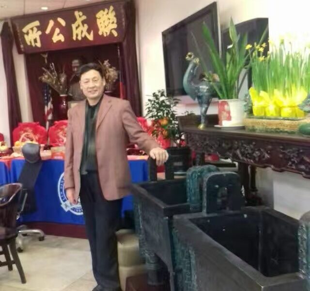 作品简介:朱洪幸与《地球村》